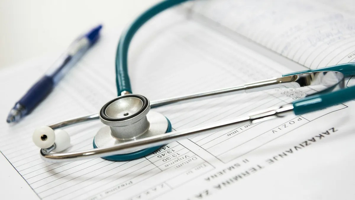 Gears for Medical Devices: Precision Standards, FDA/ISO Compliance & Material Selection